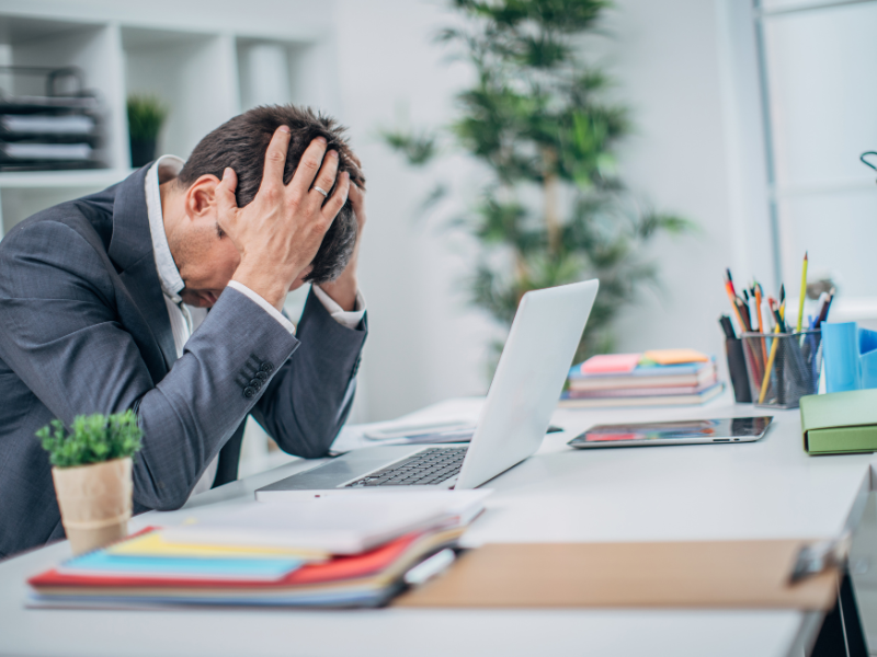 2. Responder sem padrão ou com erros de comunicação