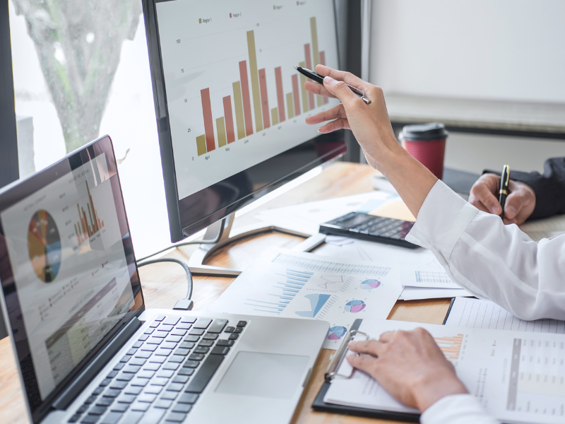 5. Acompanhe o desempenho da equipe com relatórios